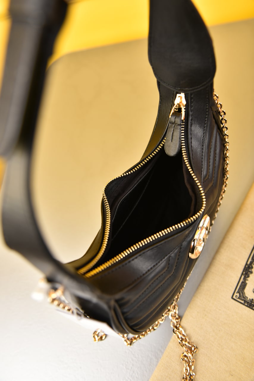 GG - Marmont Half Shaped Mini Bag